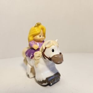 Little People Repunzal Klip Klop Horse